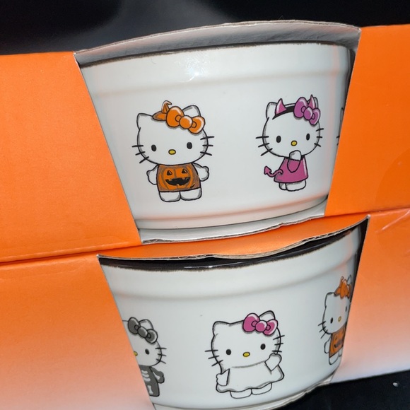 Hello Kitty Halloween Ramekin Set - Picture 5 of 5